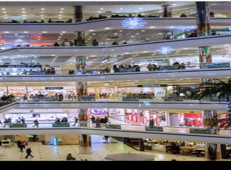 Retail center supported by Flowāv